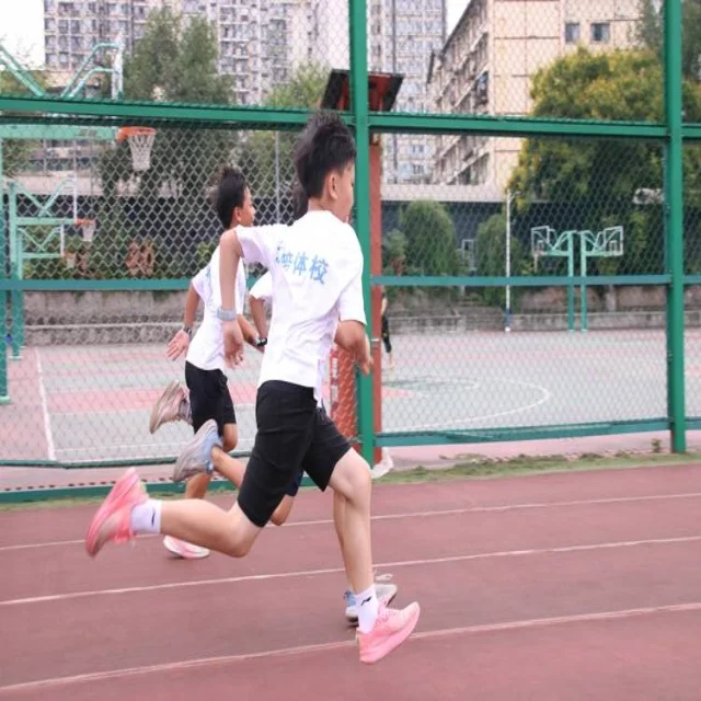 体育资讯如何引发球迷热议并推动媒体关注热点